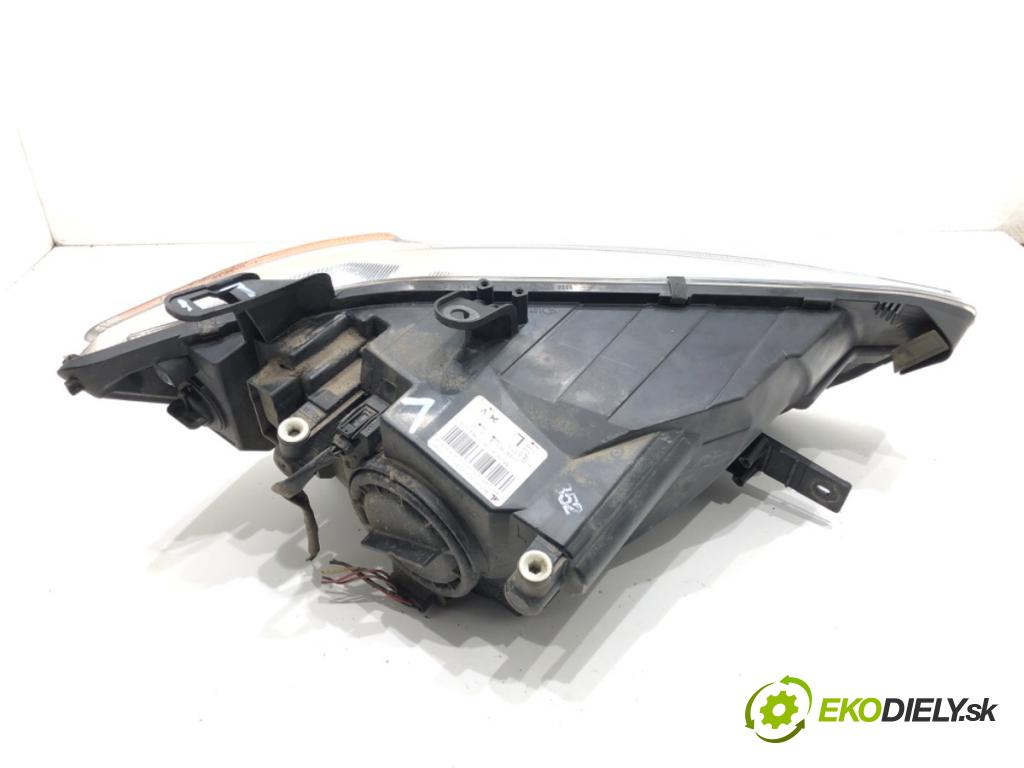 MITSUBISHI COLT VI (Z3_A, Z2_A) 2002 - 2012    1.3 70 kW [95 KM] benzyna 2004 - 2012  Svetlomet ľavy predný 0301249301