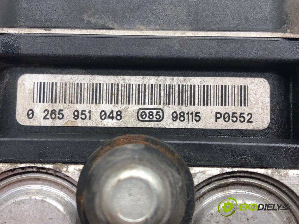 MITSUBISHI COLT VI (Z3_A, Z2_A) 2002 - 2012    1.3 70 kW [95 KM] benzyna 2004 - 2012  Pumpa ABS 4670A403 (Pumpy ABS)