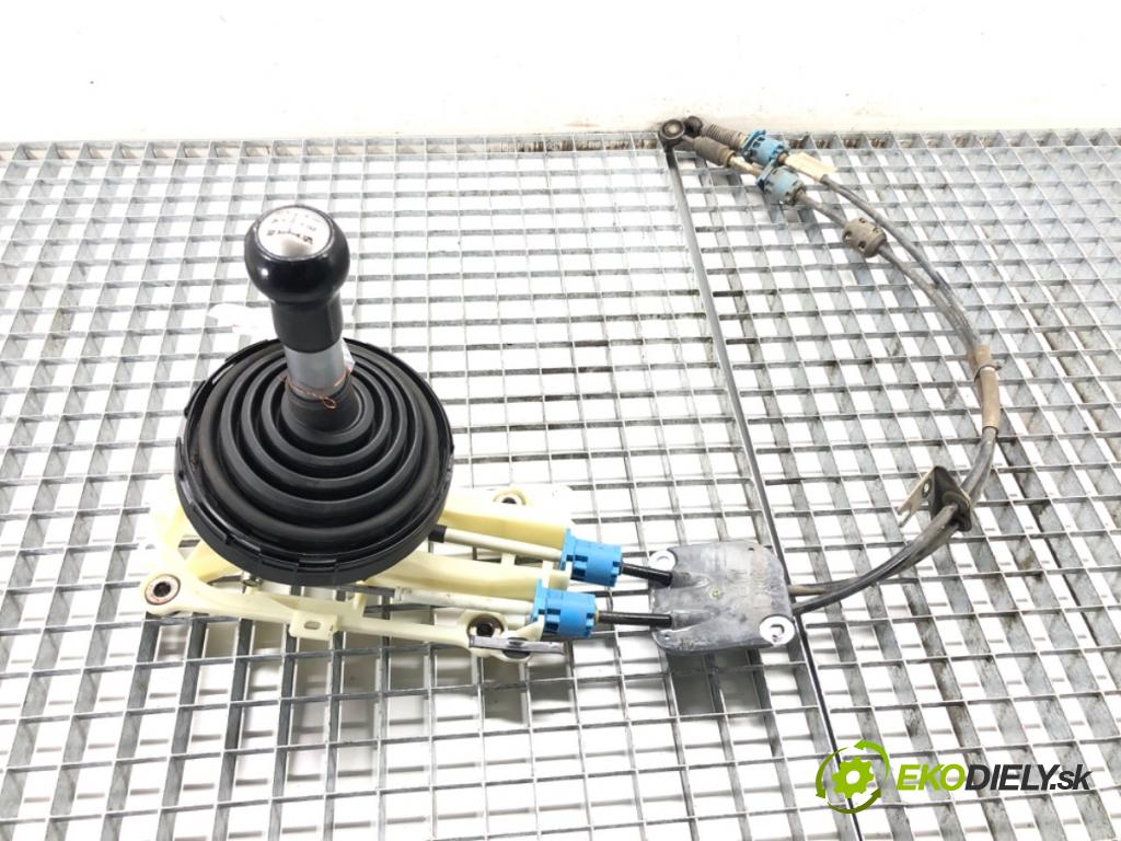 MITSUBISHI COLT VI (Z3_A, Z2_A) 2002 - 2012    1.3 70 kW [95 KM] benzyna 2004 - 2012  Kulisa MN178047 (Rýchlostné páky / kulisy)