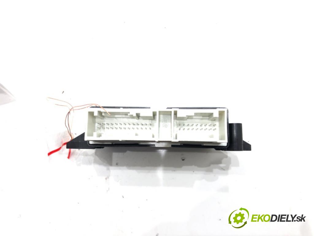 SKODA SUPERB III Kombi (3V5) 2015 - 2022    2.0 TSI 4x4 206 kW [280 KM] benzyna 2015 - 2022  Modul PDC 5QA919298 (Ostatné)