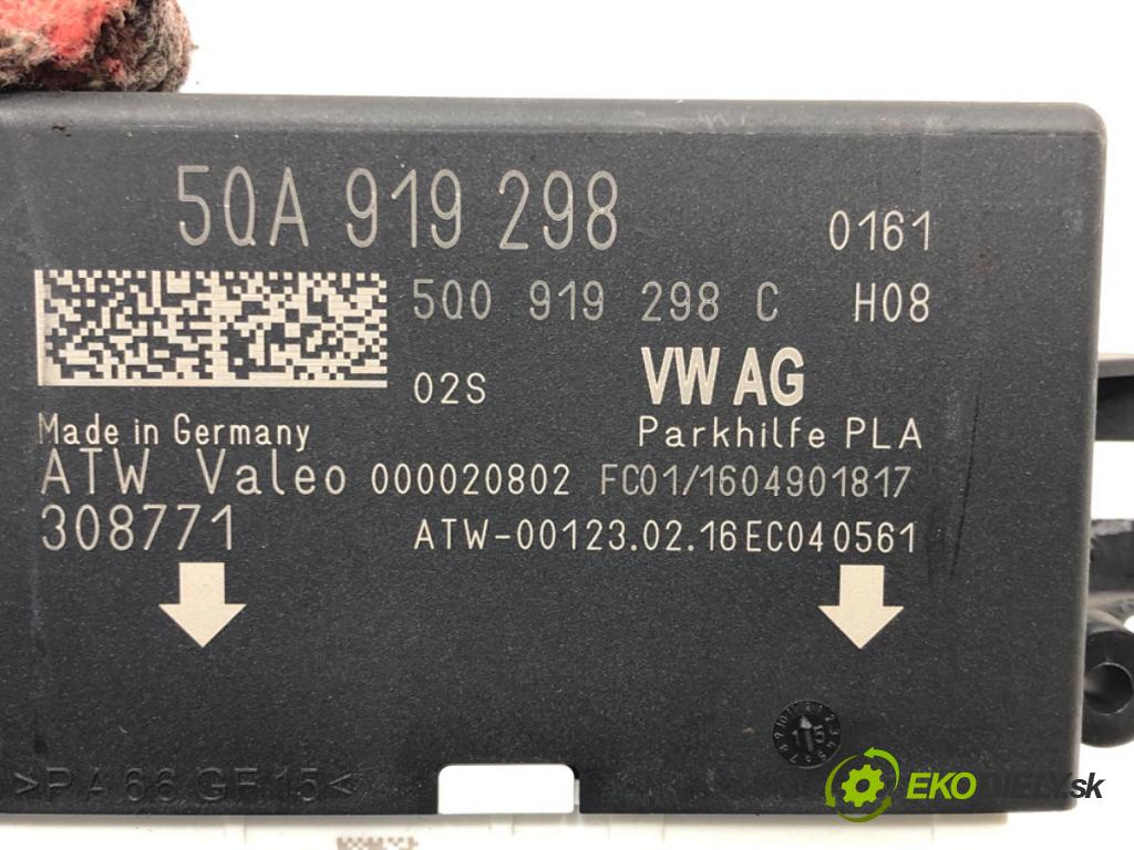 SKODA SUPERB III Kombi (3V5) 2015 - 2022    2.0 TSI 4x4 206 kW [280 KM] benzyna 2015 - 2022  Modul PDC 5QA919298 (Ostatné)