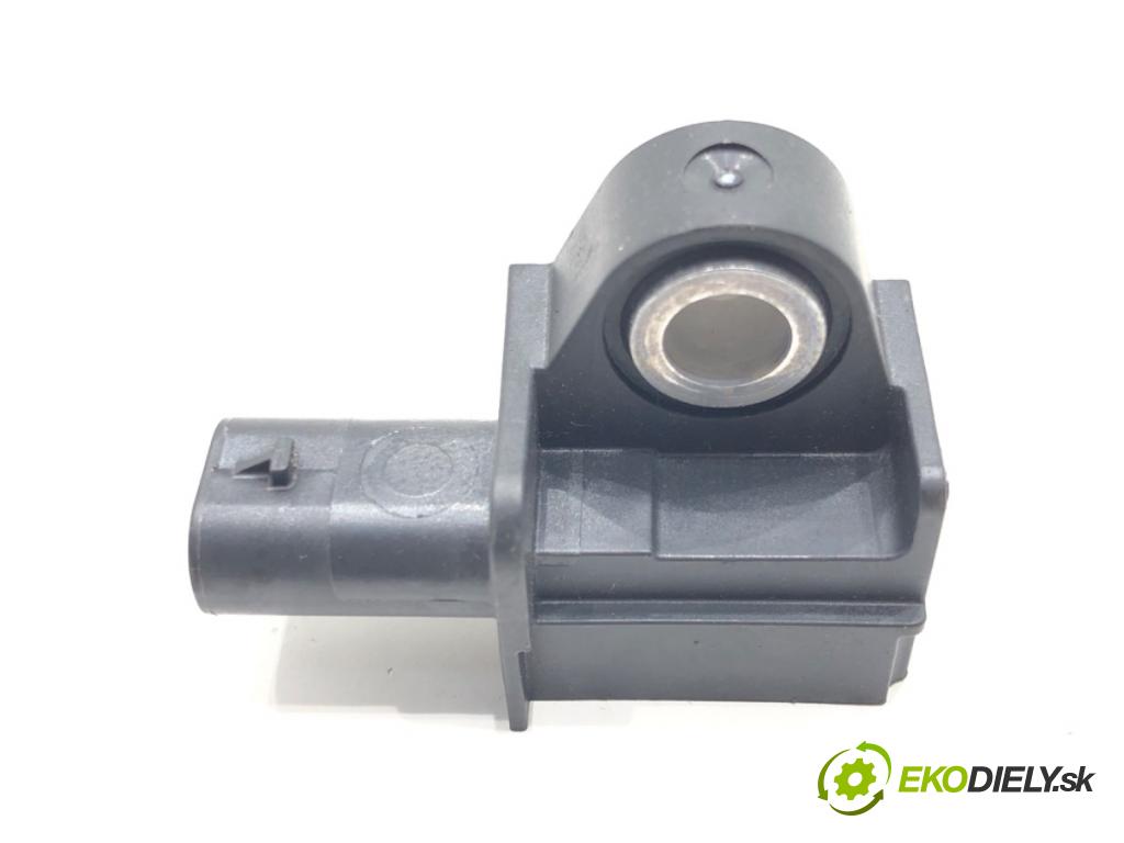 SKODA SUPERB III Kombi (3V5) 2015 - 2022    2.0 TSI 4x4 206 kW [280 KM] benzyna 2015 - 2022  Snímač nárazu 5Q0907651 (Snímače nárazu)