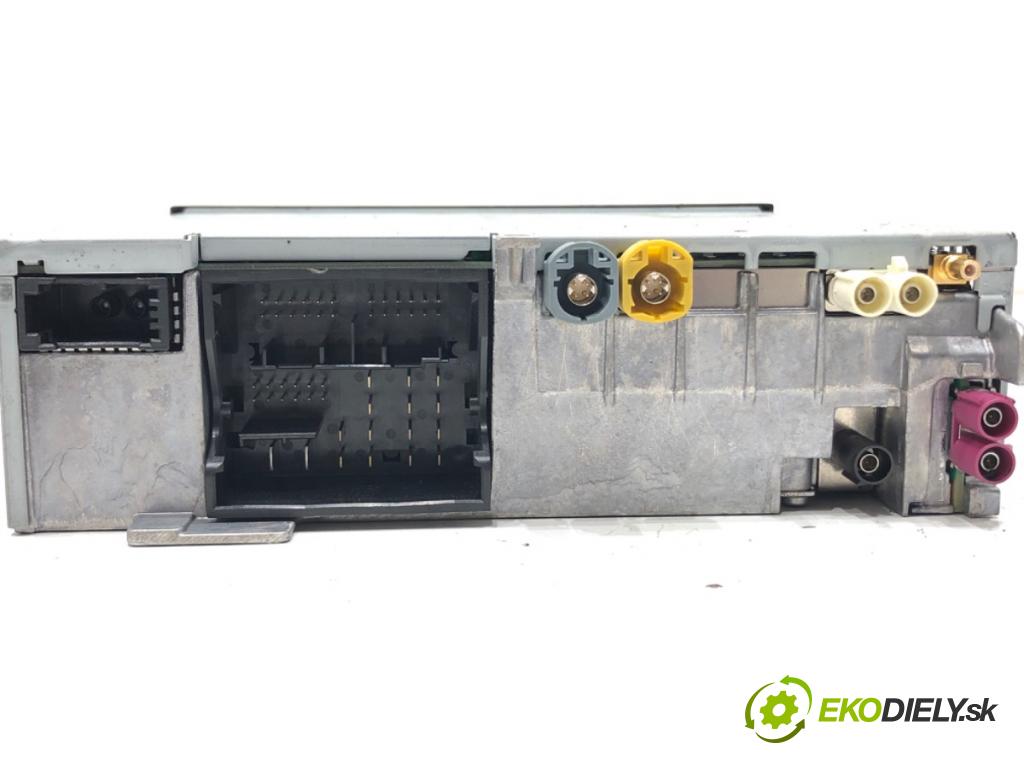 SKODA SUPERB III Kombi (3V5) 2015 - 2022    2.0 TSI 4x4 206 kW [280 KM] benzyna 2015 - 2022  čítač navigácie 3V0035021B (Ostatné)