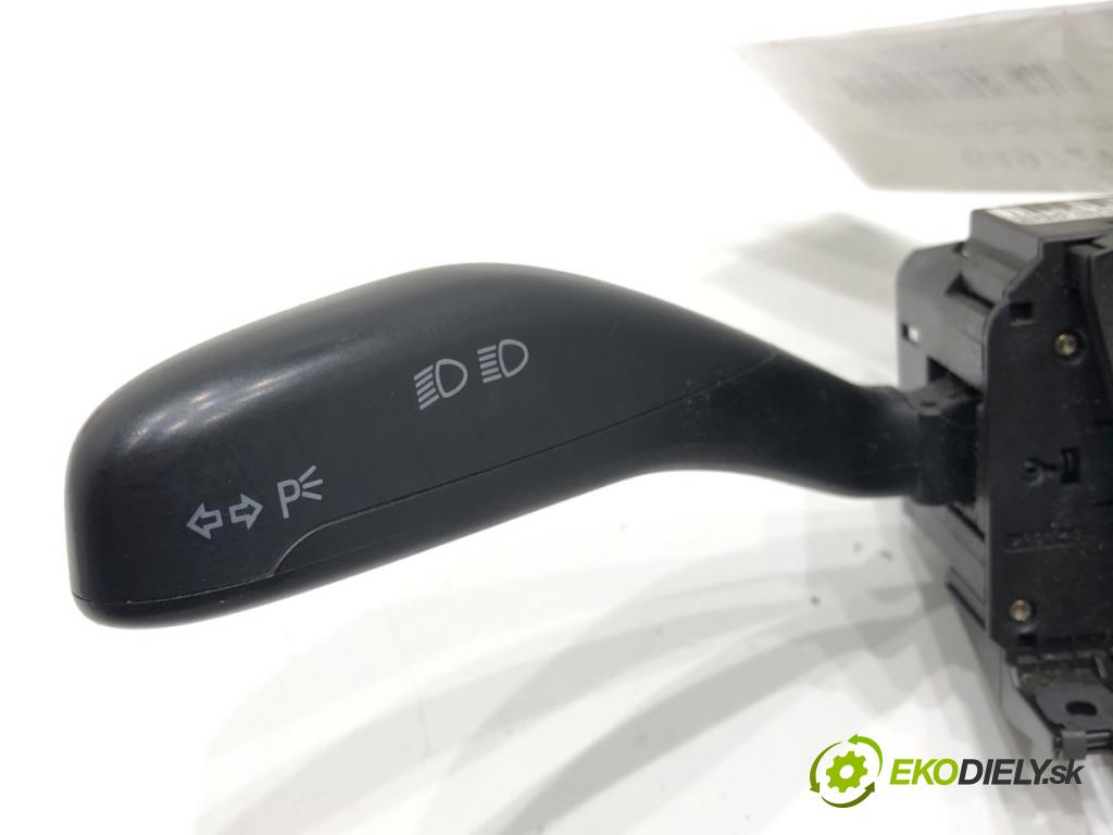 VW POLO (9N_, 9A_) 2001 - 2014    1.9 TDI 74 kW [101 KM] olej napędowy 2001 - 2009  Prepínač kombinovaný 6Q0953503AM (Prepínače, spínače, tlačidlá a ovládače kúrenia)