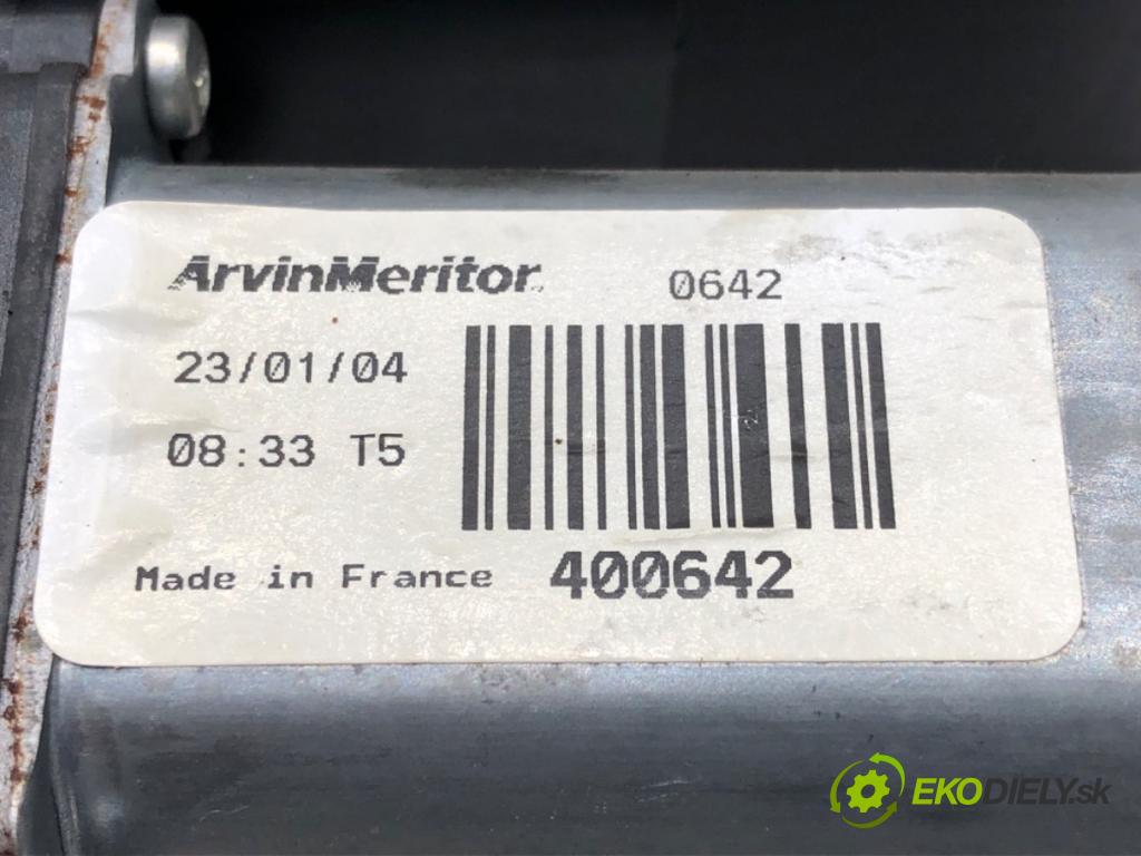 VW POLO (9N_, 9A_) 2001 - 2014    1.9 TDI 74 kW [101 KM] olej napędowy 2001 - 2009  motorek sťahovaní okna přední část pravý 602959801A (Ostatné)