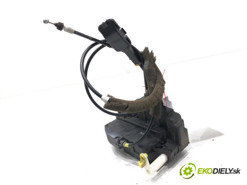 NISSAN MICRA III (K12) 2002 - 2010    1.5 dCi 48 kW [65 KM] olej napędowy 2003 - 2010  zámok dveře levý přední část 