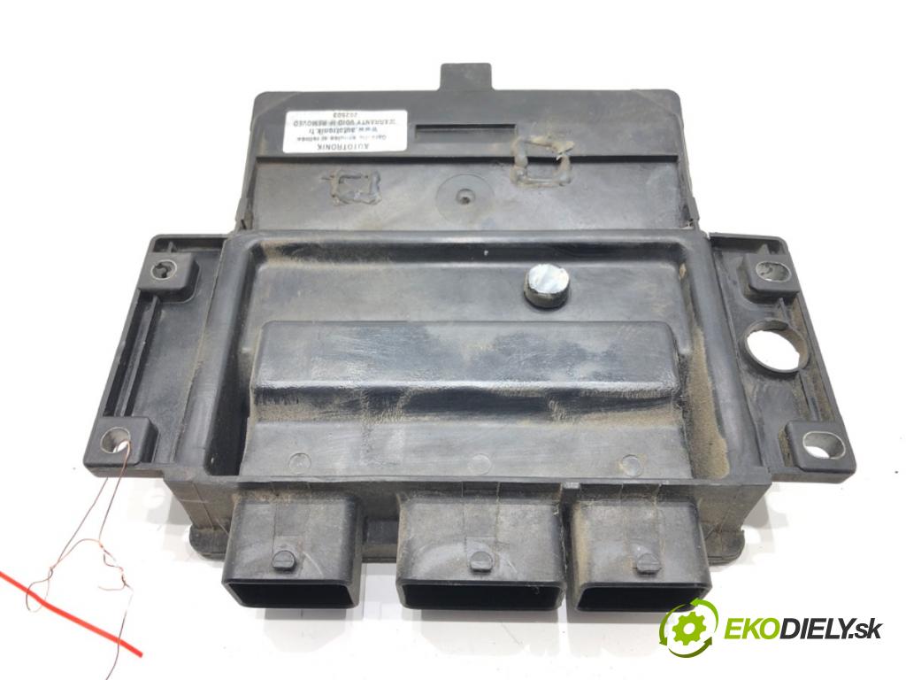 NISSAN MICRA III (K12) 2002 - 2010    1.5 dCi 48 kW [65 KM] olej napędowy 2003 - 2010  riadiaca jednotka Motor 8200334419 (Riadiace jednotky)