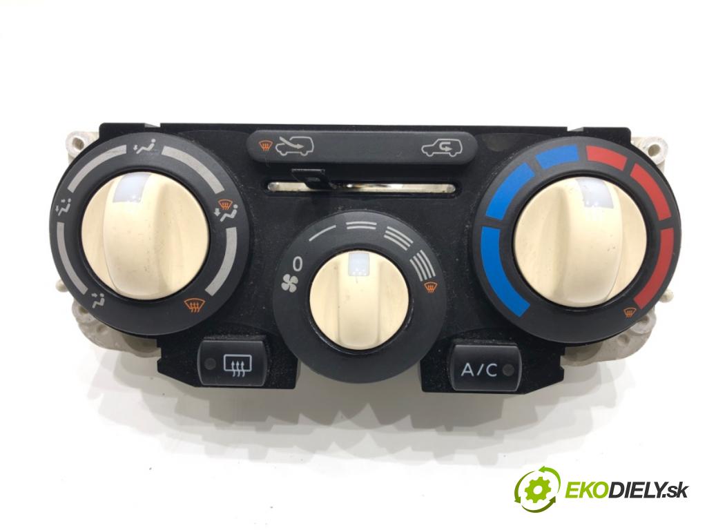 NISSAN MICRA III (K12) 2002 - 2010    1.5 dCi 48 kW [65 KM] olej napędowy 2003 - 2010  Panel ovládania kúrenia F667193V (Prepínače, spínače, tlačidlá a ovládače kúrenia)