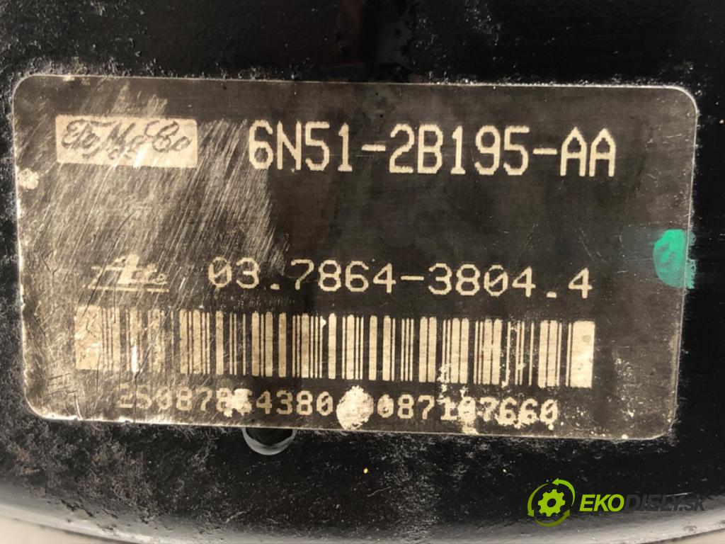 VOLVO V50 (545) 2003 - 2012    2.0 D 100 kW [136 KM] olej napędowy 2004 - 2010  Posilovač bŕzd 6N51-2B195-AA