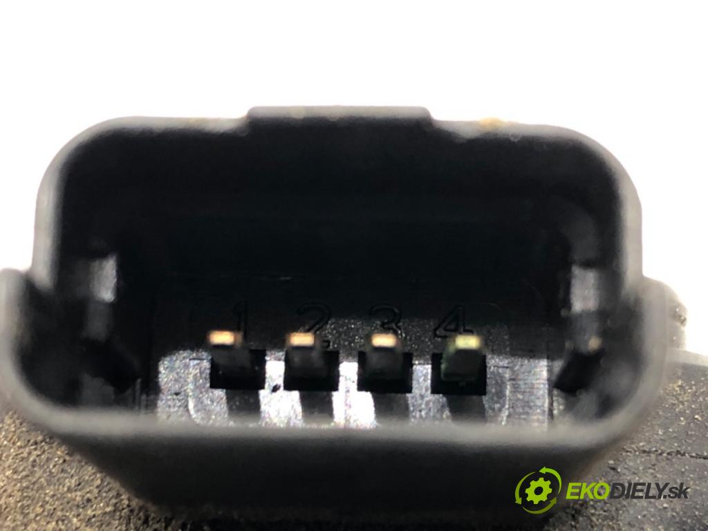 VOLVO V50 (545) 2003 - 2012    2.0 D 100 kW [136 KM] olej napędowy 2004 - 2010  Váha vzduchu 9645948980 5WK97002 (Váhy vzduchu)