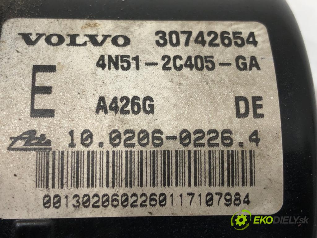 VOLVO V50 (545) 2003 - 2012    2.0 D 100 kW [136 KM] olej napędowy 2004 - 2010  Pumpa ABS 30742654 (Pumpy ABS)