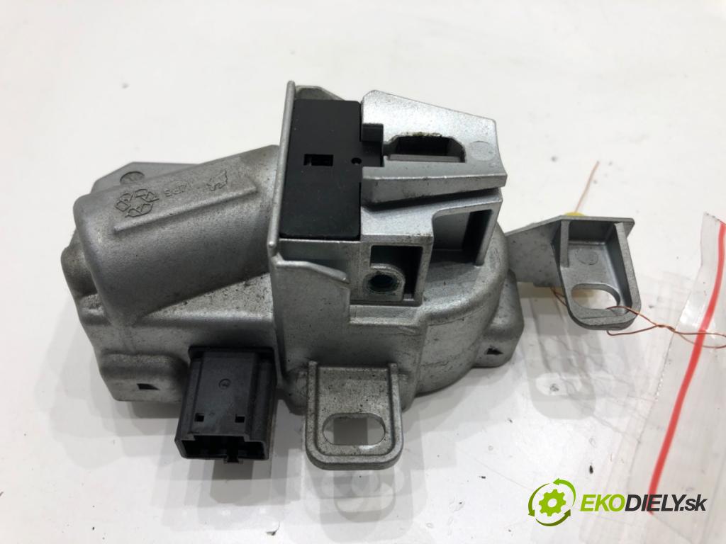 VOLVO V50 (545) 2003 - 2012    2.0 D 100 kW [136 KM] olej napędowy 2004 - 2010  blokáda volantu P30776153 (Ostatné)