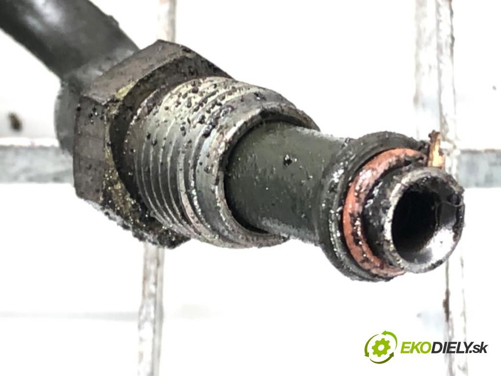 VOLVO V50 (545) 2003 - 2012    2.0 D 100 kW [136 KM] olej napędowy 2004 - 2010  hadica servočerpadlo  (Rúrky, hadice servočerpadla)