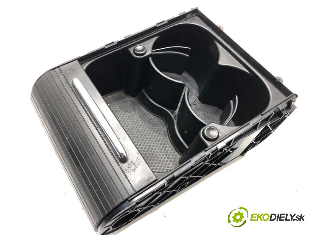 VW PASSAT B6 Variant (3C5) 2005 - 2011    1.9 TDI 77 kW [105 KM] olej napędowy 2005 - 2010  Držiak na nápoje  (Úchyty, držiaky na nápoje)