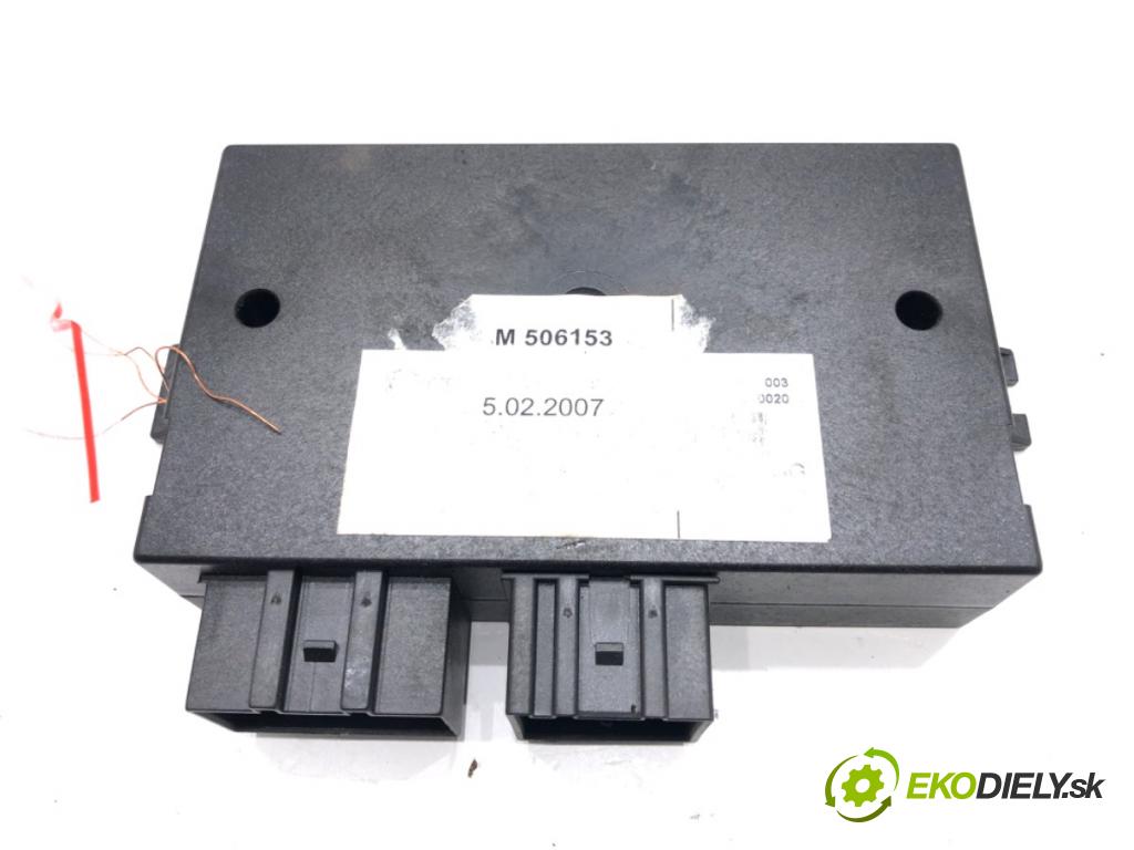 VW PASSAT B6 Variant (3C5) 2005 - 2011    1.9 TDI 77 kW [105 KM] olej napędowy 2005 - 2010  Modul ťažného oka 1K0907383 (Ostatné)