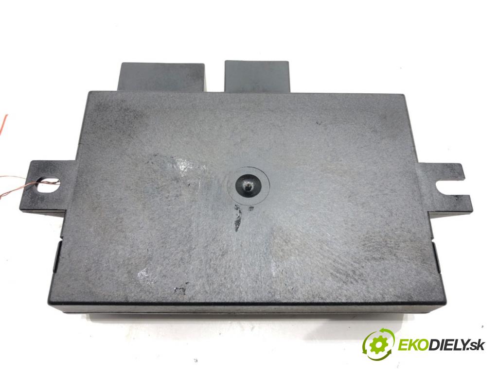 VW PASSAT B6 Variant (3C5) 2005 - 2011    1.9 TDI 77 kW [105 KM] olej napędowy 2005 - 2010  Modul ťažného oka 1K0907383 (Ostatné)