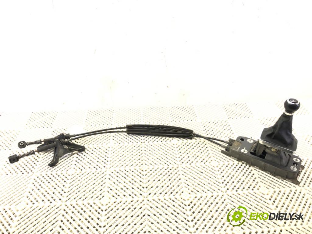 VW PASSAT B6 Variant (3C5) 2005 - 2011    1.9 TDI 77 kW [105 KM] olej napędowy 2005 - 2010  Kulisa 3C0711049L (Rýchlostné páky / kulisy)