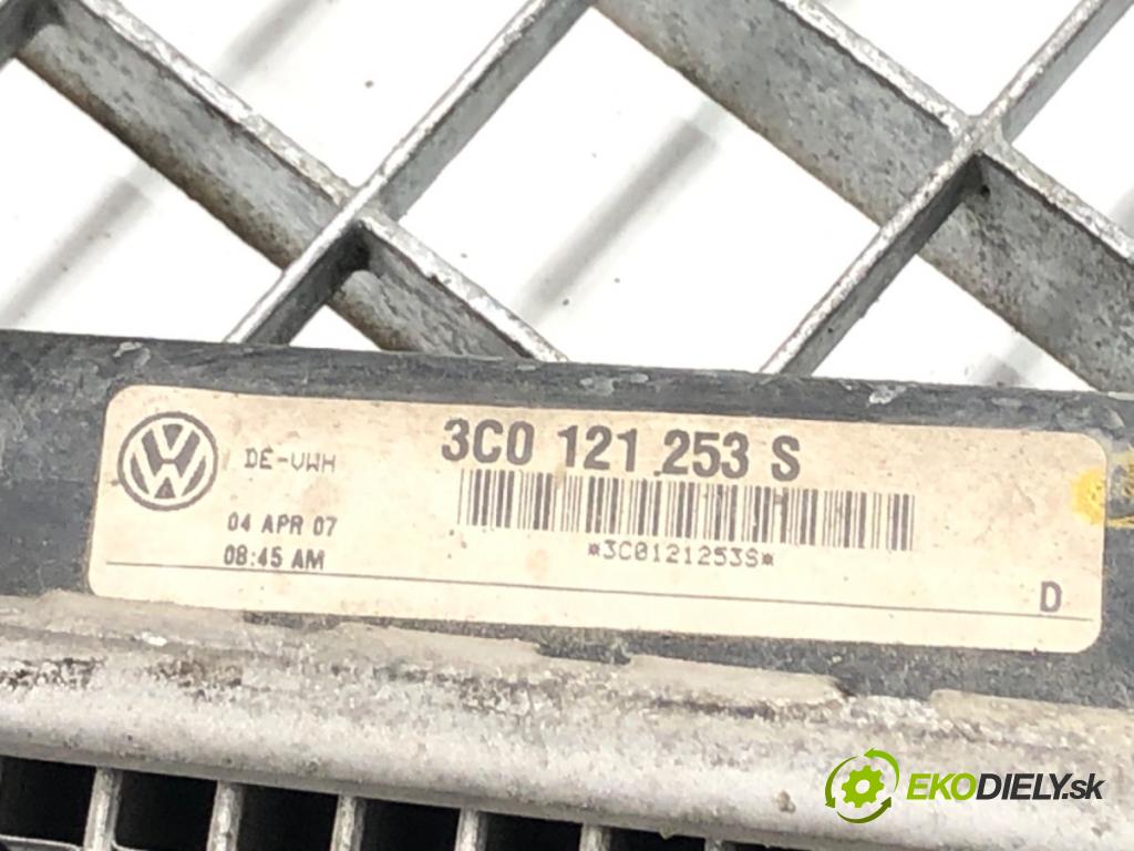 VW PASSAT B6 Variant (3C5) 2005 - 2011    1.9 TDI 77 kW [105 KM] olej napędowy 2005 - 2010  chladič vody 3C0121253S (Chladiče vody)