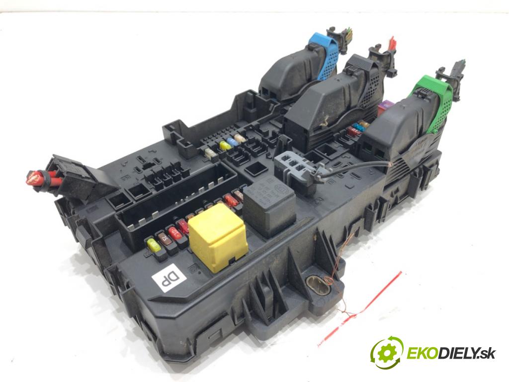 OPEL ASTRA H GTC (A04) 2005 - 2010    1.9 CDTi (L08) 110 kW [150 KM] olej napędowy 2005 - 2010  modul BSI 13181278DP (Pojistkové skříňky)