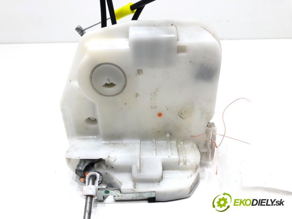 MITSUBISHI MIRAGE / SPACE STAR liftback 2019 59 kW 1.2 (A03A) 1193 zámok Dvere ľavy predný 5715A919S