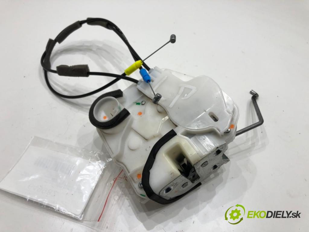 MITSUBISHI MIRAGE / SPACE STAR liftback 2019 59 kW 1.2 (A03A) 1193 zámok Dvere ľavy predný 5715A919S