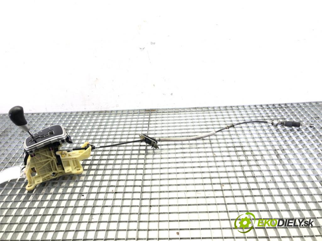 MITSUBISHI MIRAGE / SPACE STAR VI liftback (A0_A) 2012 - 2022    1.2 (A03A) 59 kW [80 KM] benzyna 2012 - 2022  Kulisa 2400A544 (Rýchlostné páky / kulisy)