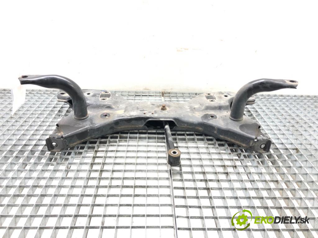 MITSUBISHI MIRAGE / SPACE STAR VI liftback (A0_A) 2012 - 2022    1.2 (A03A) 59 kW [80 KM] benzyna 2012 - 2022  výztuha pod motor  (Výztuhy přední)