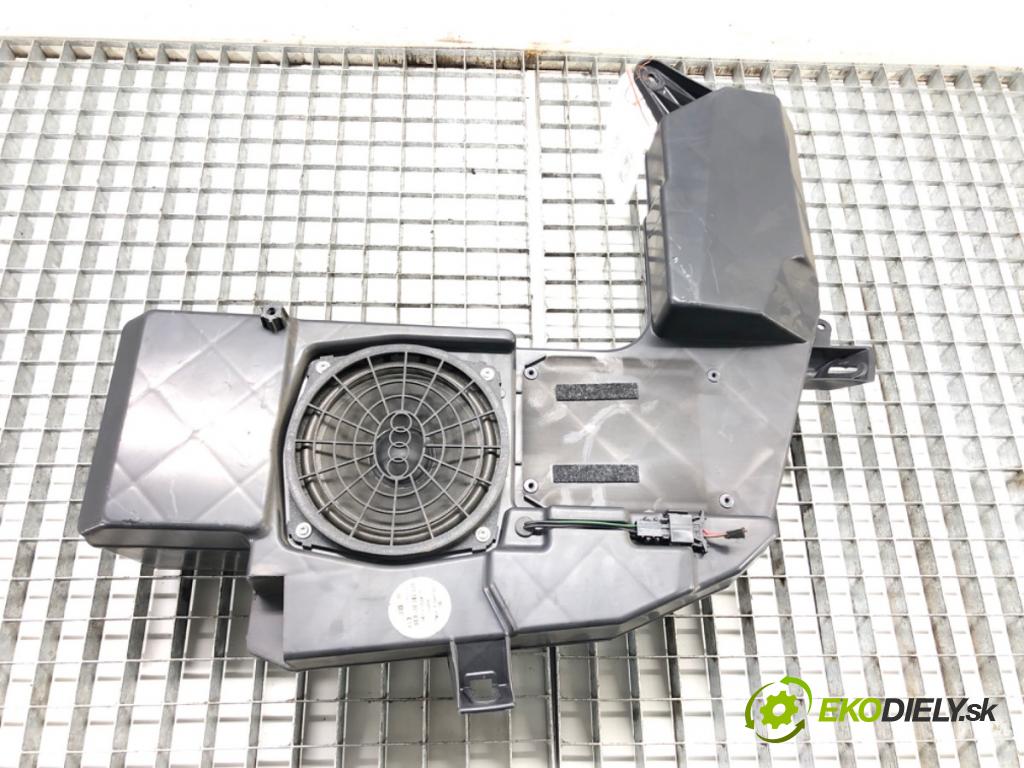 AUDI A4 B6 (8E2) 2000 - 2005    1.9 TDI 96 kW [130 KM] olej napędowy 2000 - 2004  subwoofer 8E9035382 (Audio zariadenia)