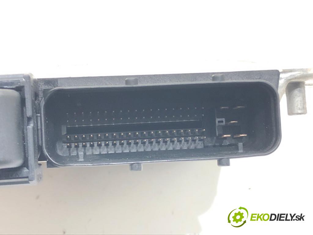 AUDI A4 B6 (8E2) 2000 - 2005    1.9 TDI 96 kW [130 KM] olej napędowy 2000 - 2004  riadiaca jednotka Motor 038906019JQ 0281011142 (Riadiace jednotky)