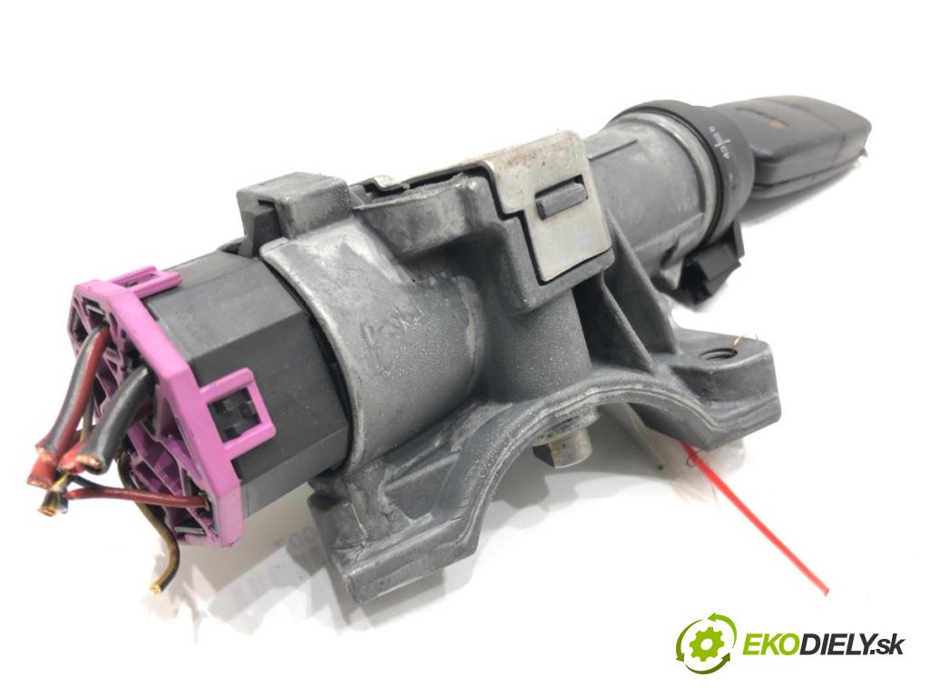 AUDI A4 B6 (8E2) 2000 - 2005    1.9 TDI 96 kW [130 KM] olej napędowy 2000 - 2004  spinačka  (Spínacie skrinky a kľúče)