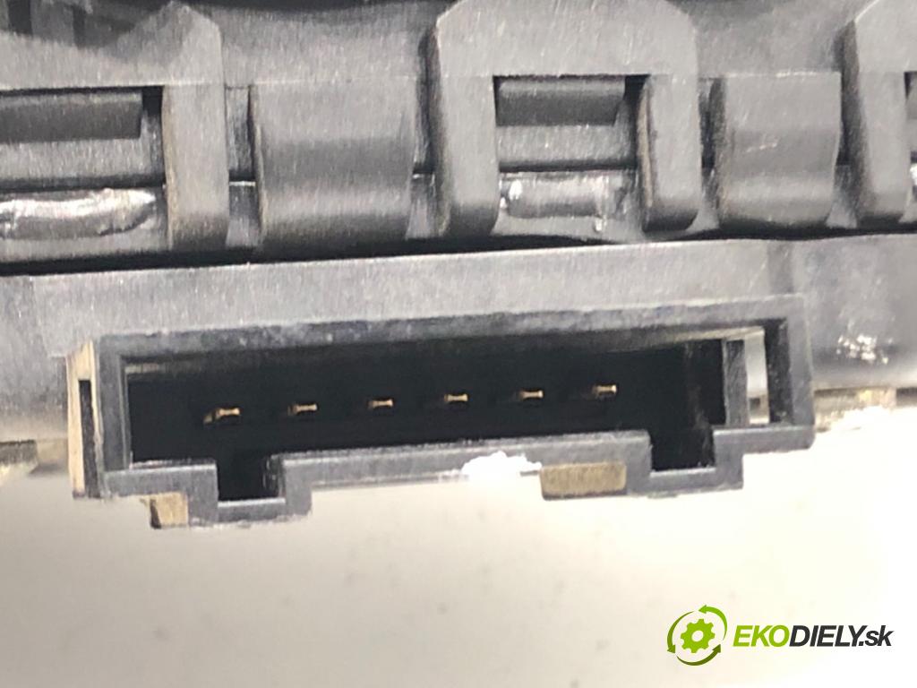 AUDI A4 B6 (8E2) 2000 - 2005    1.9 TDI 96 kW [130 KM] olej napędowy 2000 - 2004  Potenciometer plynu 8EI721523 (Pedále)