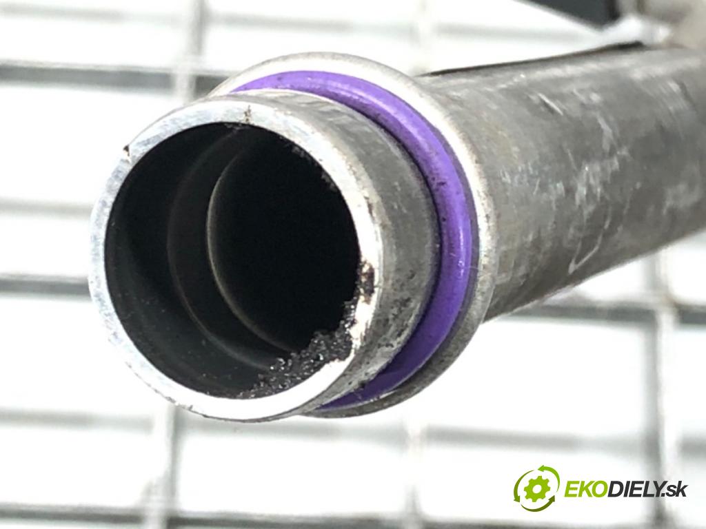 AUDI A4 B6 (8E2) 2000 - 2005    1.9 TDI 96 kW [130 KM] olej napędowy 2000 - 2004  rúrka klimatizácie 8E1260712P (Rúrky klimatizácie)