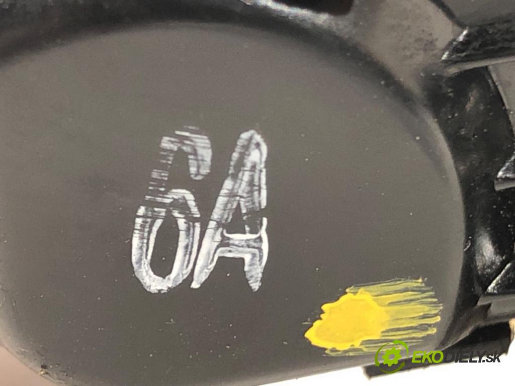 TOYOTA AURIS (_E18_) 2012 - 2018    1.6 (ZRE181_, ZRE185_) 97 kW [132 KM] benzyna 2012 - 2018  zámok dveře levý přední část