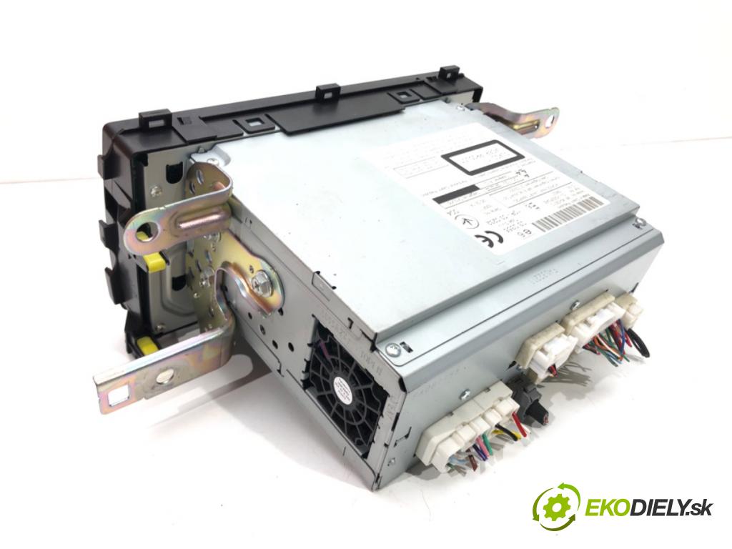 TOYOTA AURIS (_E18_) 2012 - 2018    1.6 (ZRE181_, ZRE185_) 97 kW [132 KM] benzyna 2012 - 2018  RADIO 86140-02010 (Audio zariadenia)