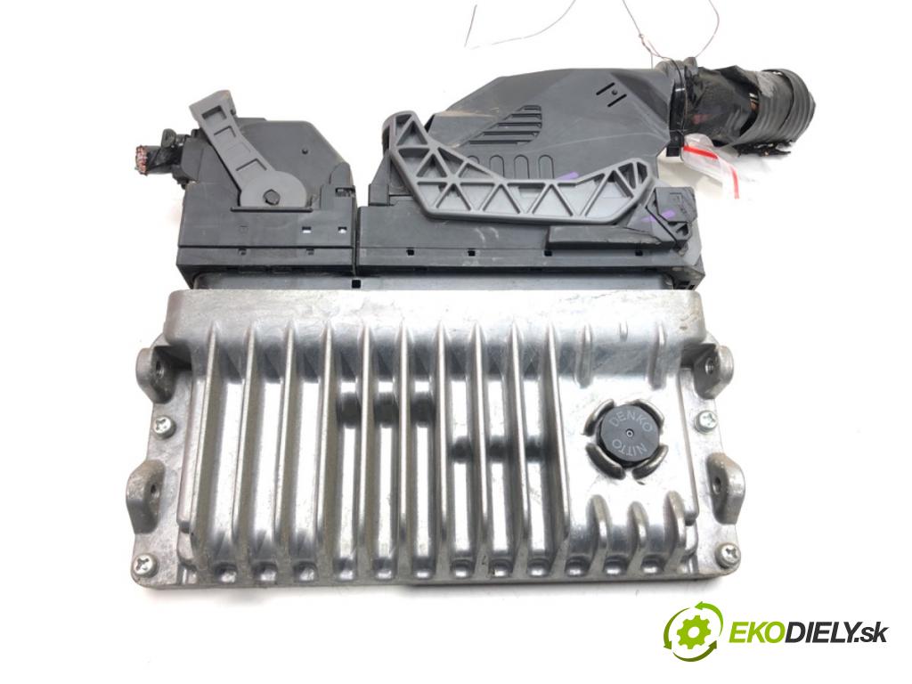 TOYOTA AURIS (_E18_) 2012 - 2018    1.6 (ZRE181_, ZRE185_) 97 kW [132 KM] benzyna 2012 - 2018  riadiaca jednotka Motor 89661-0Z870 (Riadiace jednotky)