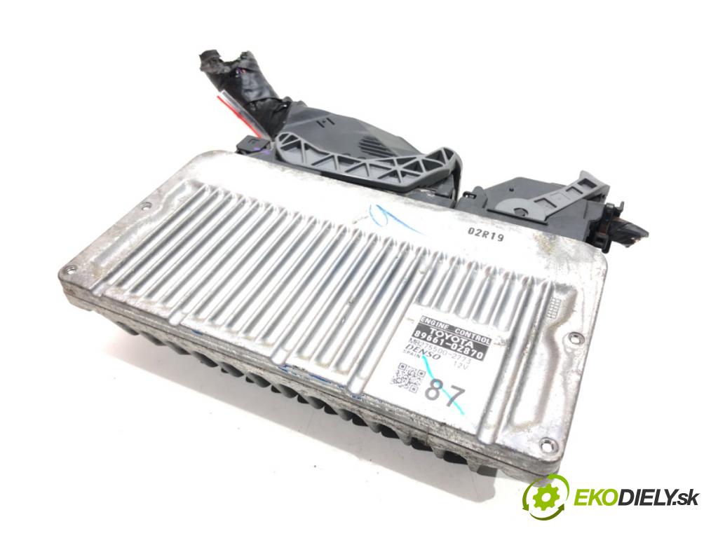 TOYOTA AURIS (_E18_) 2012 - 2018    1.6 (ZRE181_, ZRE185_) 97 kW [132 KM] benzyna 2012 - 2018  riadiaca jednotka Motor 89661-0Z870 (Riadiace jednotky)