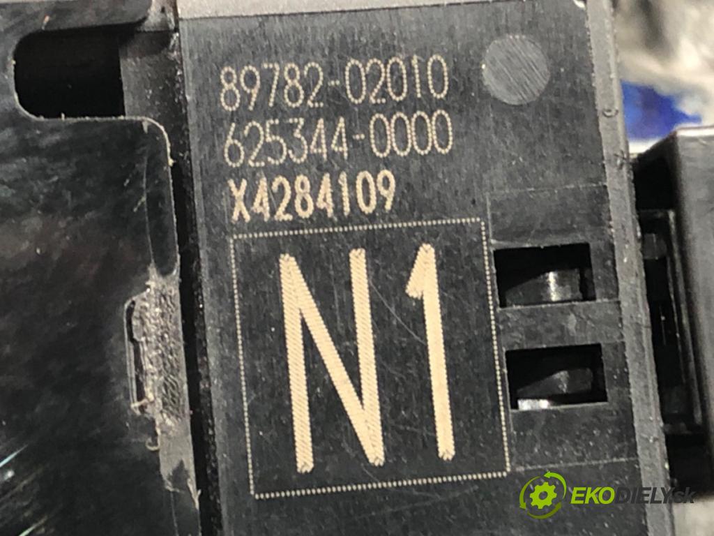 TOYOTA AURIS (_E18_) 2012 - 2018    1.6 (ZRE181_, ZRE185_) 97 kW [132 KM] benzyna 2012 - 2018  spinačka 89782-02010 (Spínacie skrinky a kľúče)