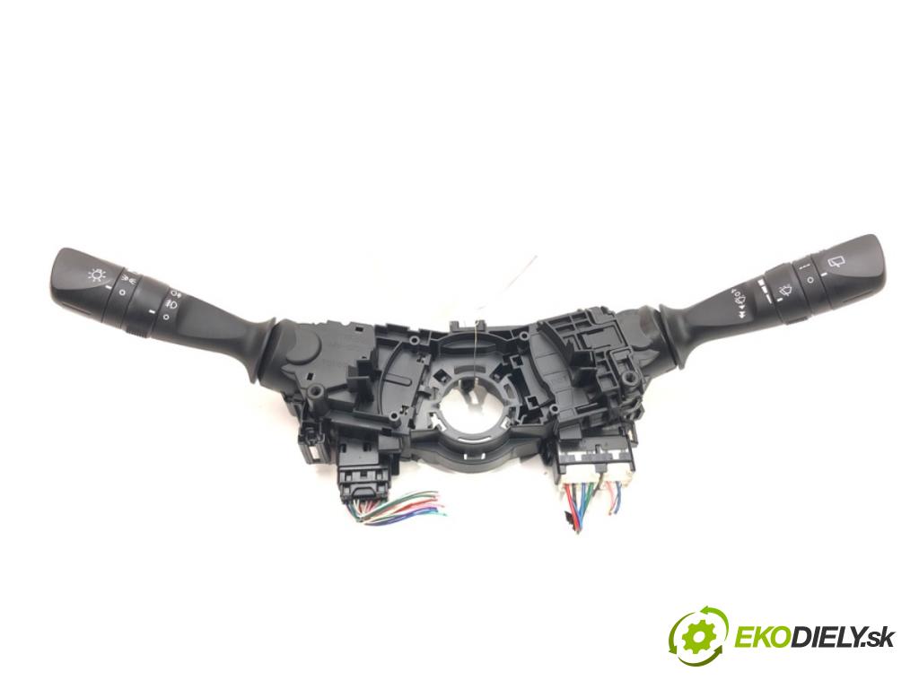 TOYOTA AURIS (_E18_) 2012 - 2018    1.6 (ZRE181_, ZRE185_) 97 kW [132 KM] benzyna 2012 - 2018  Prepínač kombinovaný 17F850 (Prepínače, spínače, tlačidlá a ovládače kúrenia)