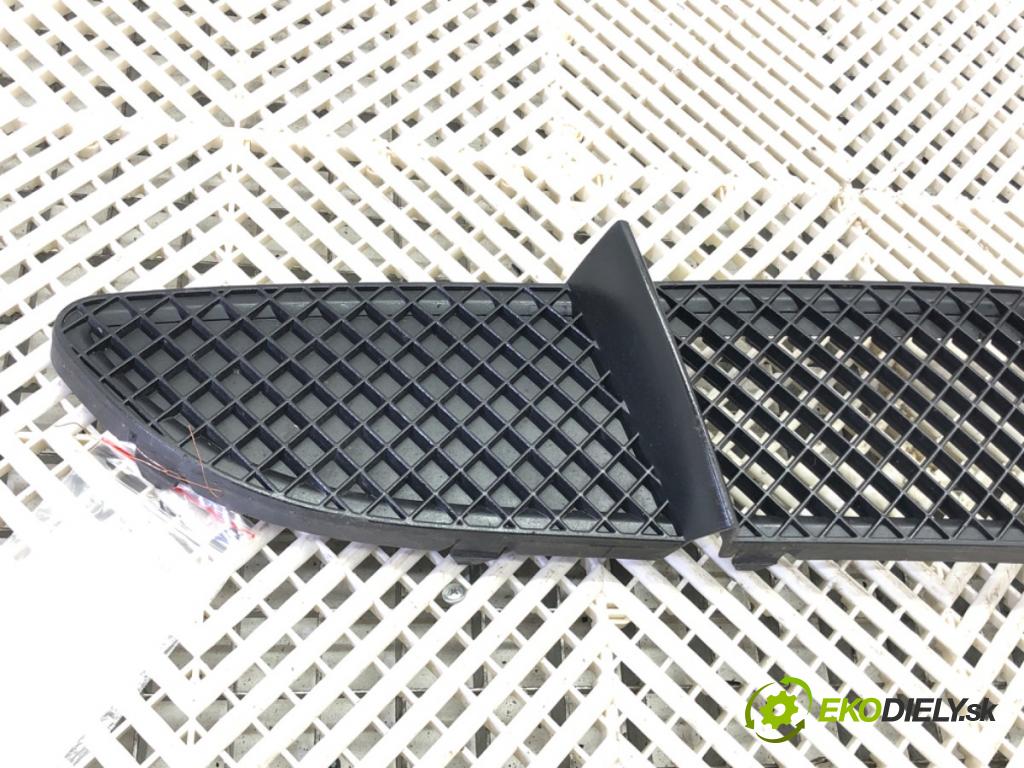 BMW 1 (E87) 2003 - 2013    116 i 85 kW [115 KM] benzyna 2004 - 2011  mří nárazníka přední část 7131690 (Mřížky (masky) chladičů)