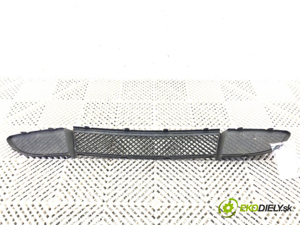 BMW 1 (E87) 2003 - 2013    116 i 85 kW [115 KM] benzyna 2004 - 2011  mří nárazníka přední část 7131690 (Mřížky (masky) chladičů)