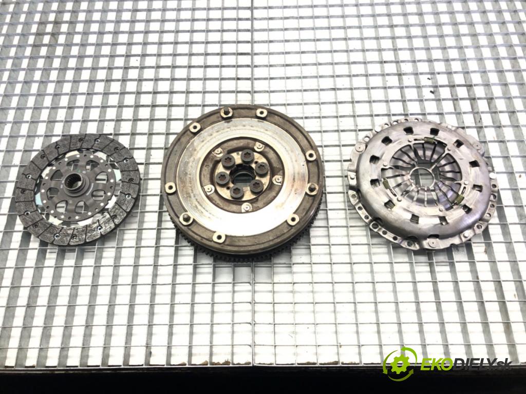 BMW 1 (E87) 2003 - 2013    116 i 85 kW [115 KM] benzyna 2004 - 2011  Spojková sada (bez ložiska) komplet 323064210 (Kompletné sady (bez ložiska))