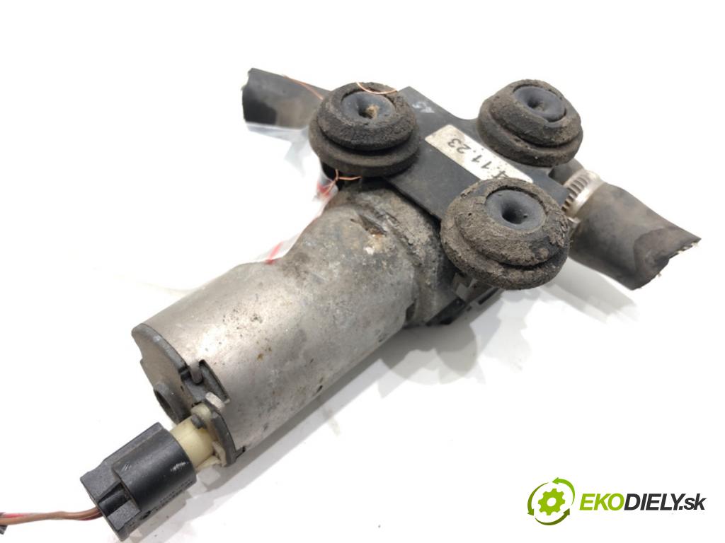 BMW 1 (E87) 2003 - 2013    116 i 85 kW [115 KM] benzyna 2004 - 2011  DALŠÍ: pumpa vody 6928246 (Vodní pumpy)