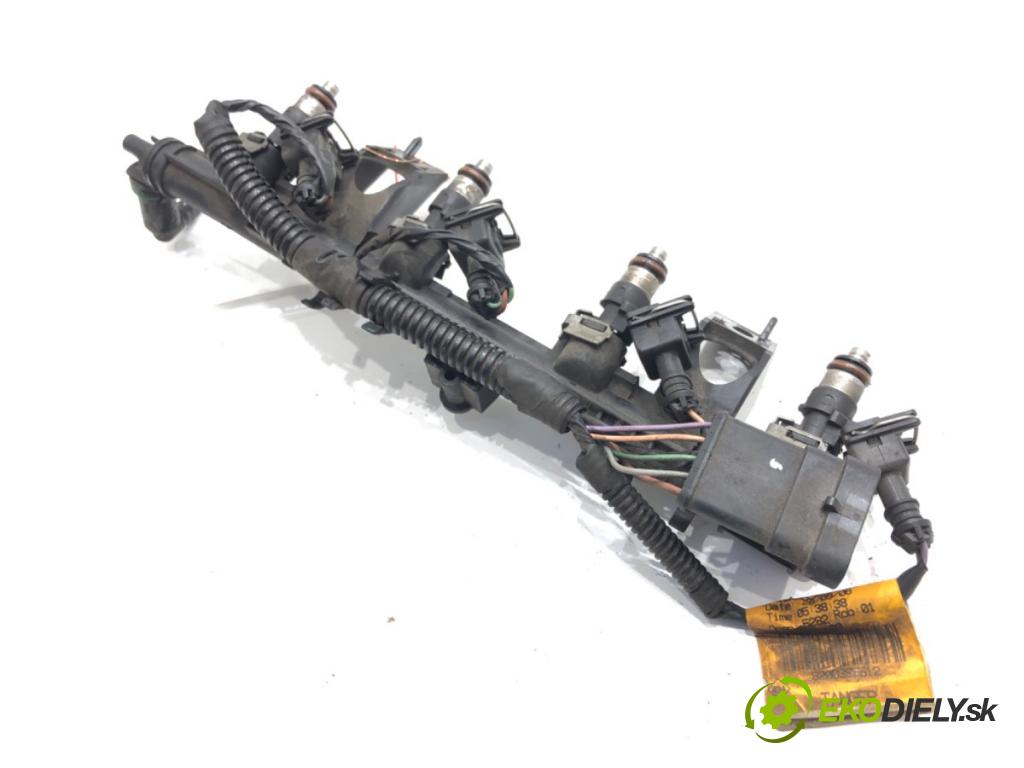 RENAULT MODUS / GRAND MODUS (F/JP0_) 2004 - 2022    1.2 (JP0C, JP0K, FP0C, FP0K, FP0P, JP0P, JP0T) 55 kW [75 KM] benzyna 2004 - 2022  Lišta vstrekovacia 8200292590 (Vstrekovacie lišty)