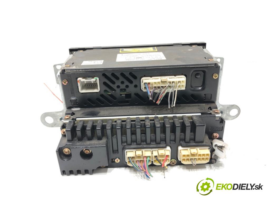 TOYOTA RAV 4 II (_A2_) 2000 - 2005    2.0 D 4WD (CLA20_, CLA21_) 85 kW [116 KM] olej napędowy 2001 - 2005  RADIO 86120-42061 (Audio zariadenia)