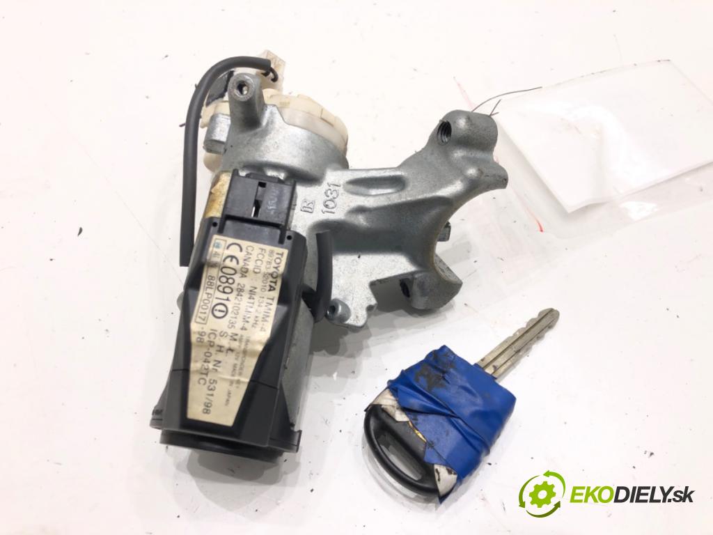 TOYOTA RAV 4 II (_A2_) 2000 - 2005    2.0 D 4WD (CLA20_, CLA21_) 85 kW [116 KM] olej napędowy 2001 - 2005  spinačka 89783-52010 (Spínacie skrinky a kľúče)