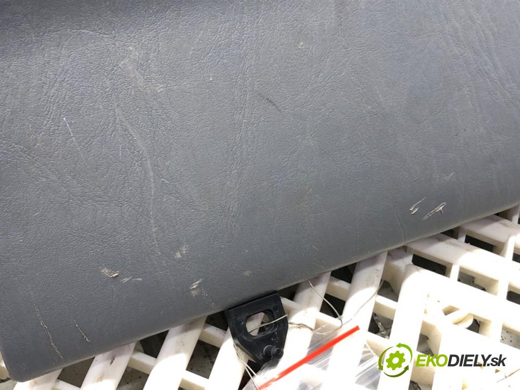 TOYOTA RAV 4 II (_A2_) 2000 - 2005    2.0 D 4WD (CLA20_, CLA21_) 85 kW [116 KM] olej napędowy 2001 - 2005  Priehradka, kastlík spolujazdca  (Priehradky, kastlíky)