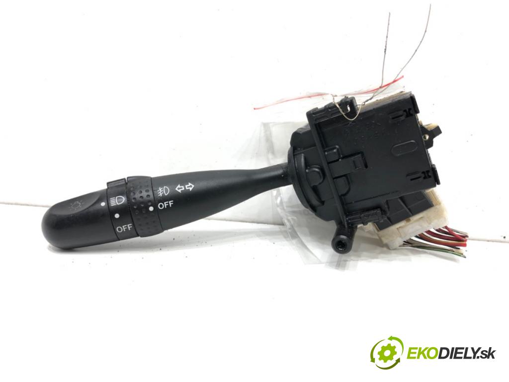 TOYOTA RAV 4 II (_A2_) 2000 - 2005    2.0 D 4WD (CLA20_, CLA21_) 85 kW [116 KM] olej napędowy 2001 - 2005  Prepínač smeroviek 1736482 (Prepínače, spínače, tlačidlá a ovládače kúrenia)
