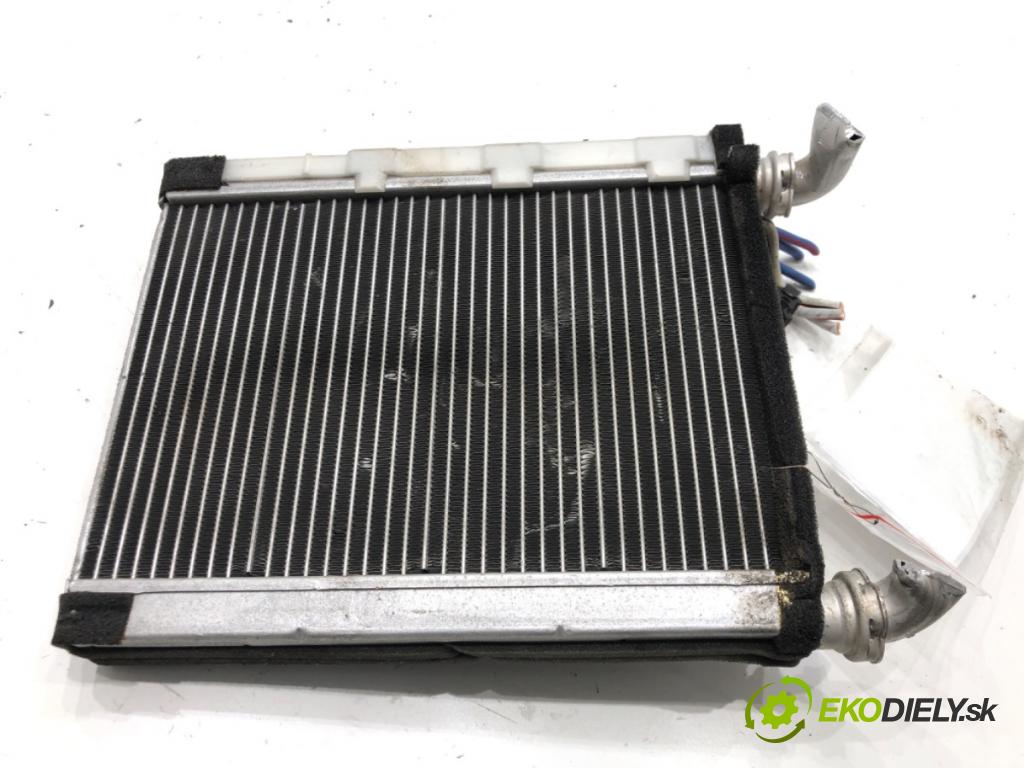 TOYOTA RAV 4 II (_A2_) 2000 - 2005    2.0 D 4WD (CLA20_, CLA21_) 85 kW [116 KM] olej napędowy 2001 - 2005  topné těleso radiátor topení  (Radiátory topení)