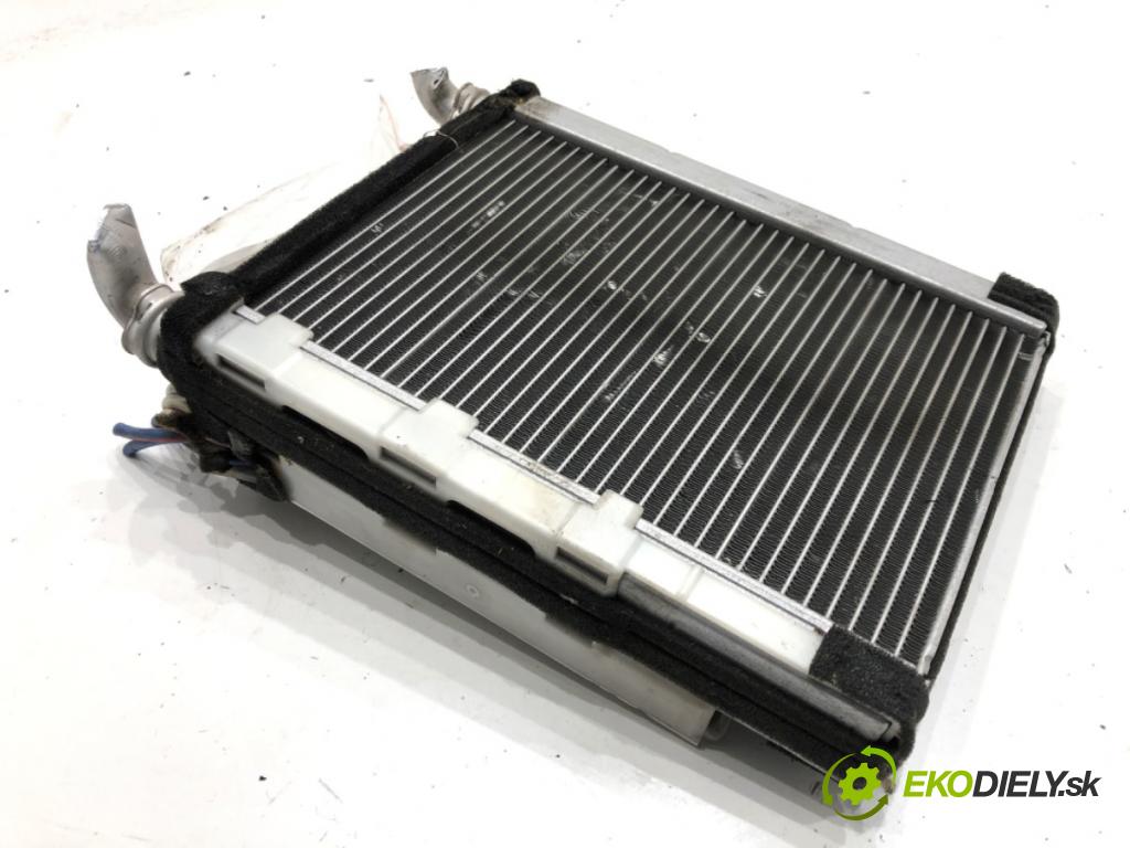 TOYOTA RAV 4 II (_A2_) 2000 - 2005    2.0 D 4WD (CLA20_, CLA21_) 85 kW [116 KM] olej napędowy 2001 - 2005  topné těleso radiátor topení  (Radiátory topení)