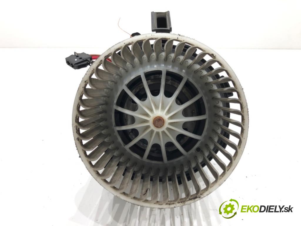 AUDI A4 B8 Avant (8K5) 2007 - 2015    1.8 TFSI 118 kW [160 KM] benzyna 2007 - 2012  ventilátor kúrenia 